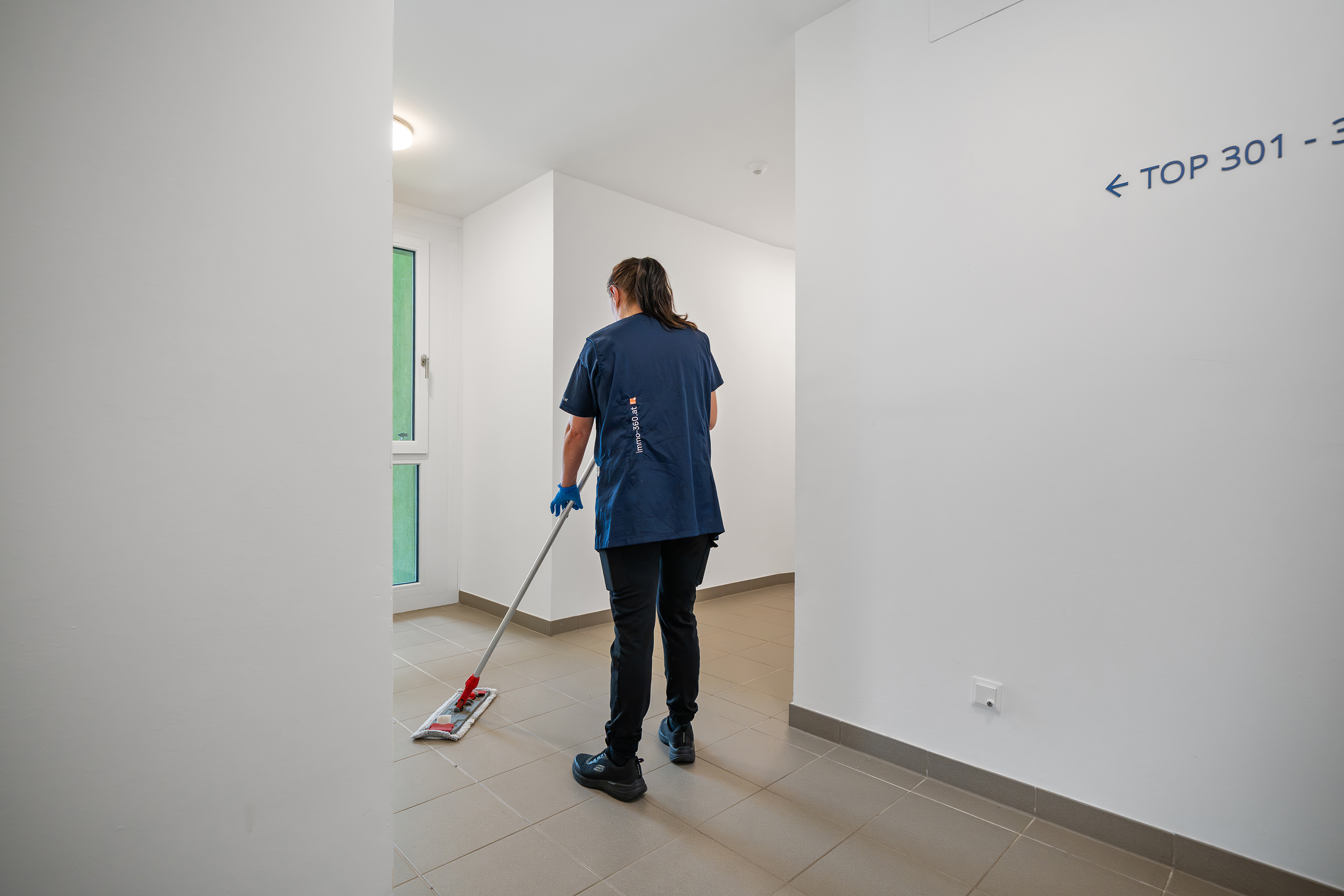 Stiegenhausreinigung durch immo 360° - Personal